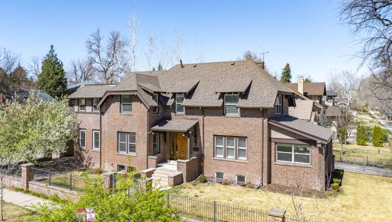 2833 E 8th Ave - 3 Congress Park Home