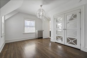 2833 E 8th Ave - Congress Park Home