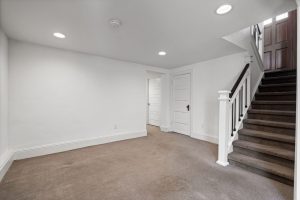 2833 E 8th Ave - Congress Park Home